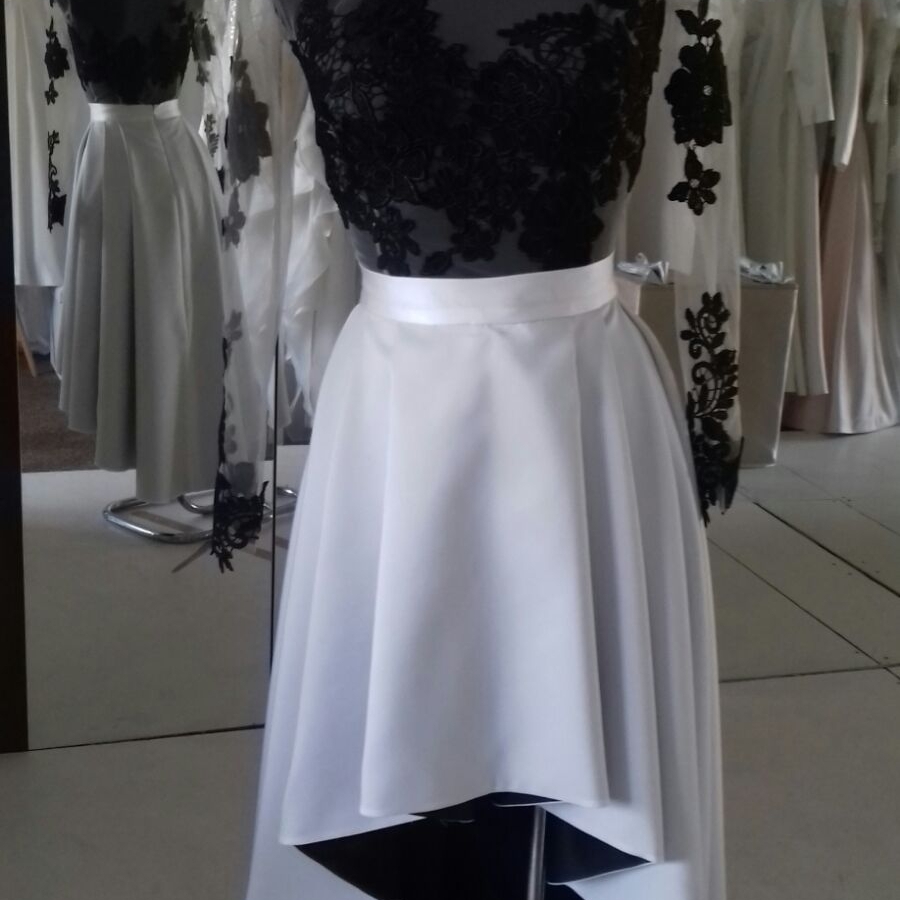 Elegant White High-Low Skirt Dress With Black Lace Bodice